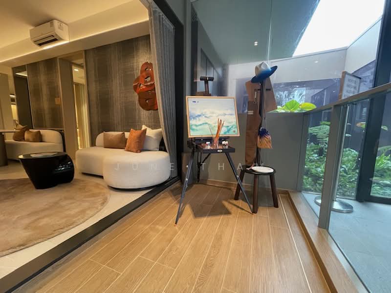 Nava Grove, 38 Pine Grove, Clementi Park / Upper Bukit Timah, 2 Bedrooms, 786 sqft, Condominium For Sale, by June Tham, 60040787 - Living Room - PropertyGuru.com.sg