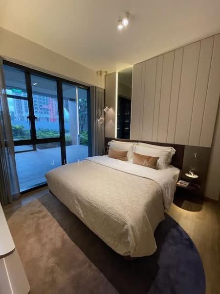 Nava Grove, 38 Pine Grove, Clementi Park / Upper Bukit Timah, 2 Bedrooms, 786 sqft, Condominium For Sale, by June Tham, 60040787 - Master Bedroom - PropertyGuru.com.sg