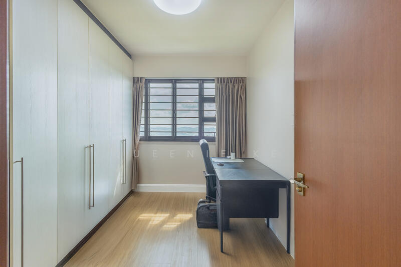 For Sale - 33 Ghim Moh Edge