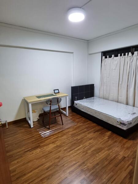 55 Strathmore Avenue, 55 Strathmore Avenue, 3 Bedrooms, 915 sqft, HDB Flat For Rent, by Crystal Chiam, 60041388 - Bedroom - PropertyGuru.com.sg