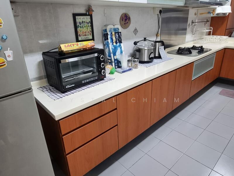 55 Strathmore Avenue, 55 Strathmore Avenue, 3 Bedrooms, 915 sqft, HDB Flat For Rent, by Crystal Chiam, 60041388 - Kitchen - PropertyGuru.com.sg