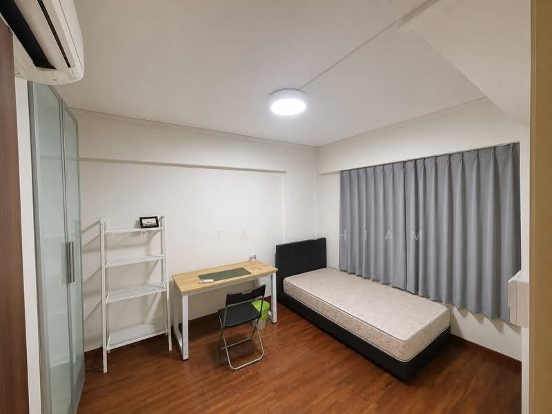 55 Strathmore Avenue, 55 Strathmore Avenue, 3 Bedrooms, 915 sqft, HDB Flat For Rent, by Crystal Chiam, 60041388 - Bedroom - PropertyGuru.com.sg