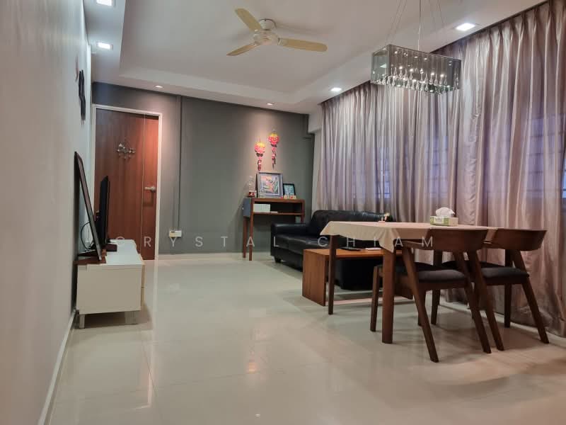 55 Strathmore Avenue, 55 Strathmore Avenue, 3 Bedrooms, 915 sqft, HDB Flat For Rent, by Crystal Chiam, 60041388 - Living Room - PropertyGuru.com.sg