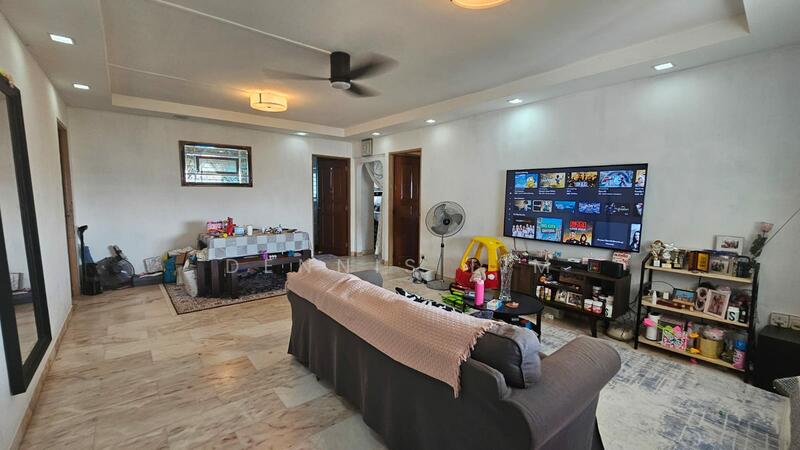 For Sale - 264 Tampines Street 21