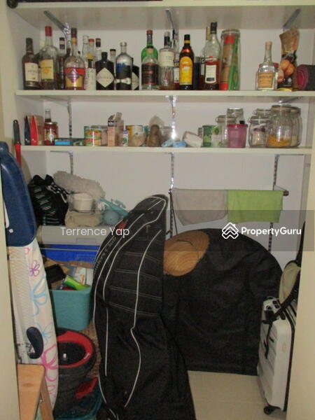 AMPLE STORAGE / PANTRY