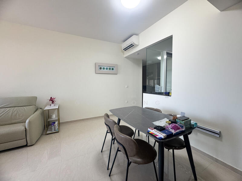 Whistler Grand, 109 West Coast Vale, Buona Vista / West Coast / Clementi New Town, 3 Bedrooms, 1,066 sqft, Condominium For Rent, by Gwen Ong, 60041645 - Dining Room - PropertyGuru.com.sg
