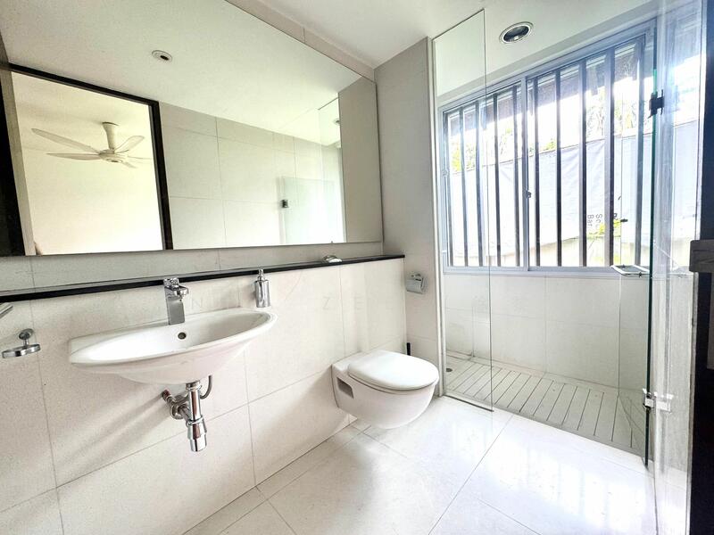 Detached with Pool for Rent in Dunearn Vicinity