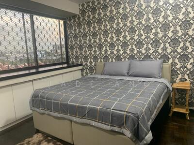 For Rent - Lakepoint Condo