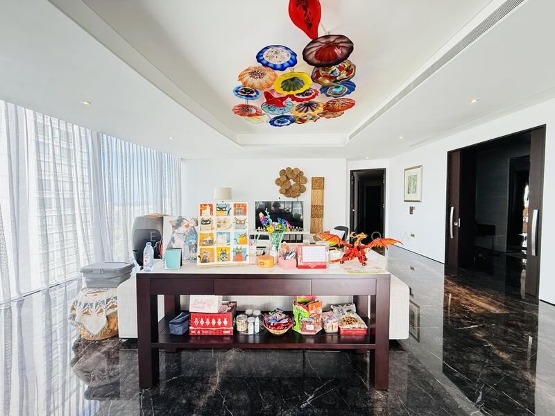 For Sale - Boulevard Vue