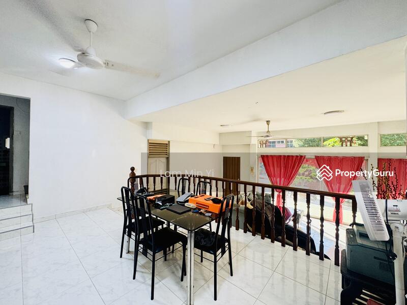 For Sale - hong san walk