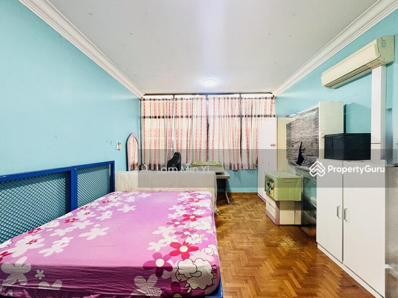 For Sale - hong san walk