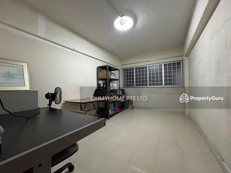 For Sale - 165 Bukit Batok West Avenue 8