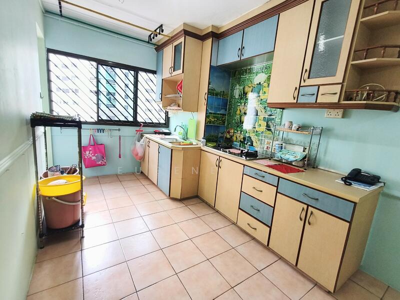 For Sale - 511 Jurong West Street 52