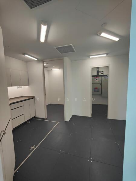 Hub Synergy Point, 70 Anson Road, Chinatown / Tanjong Pagar, 7,233 sqft, Office For Rent, by S. Param, 60042772 - Kitchen - CommercialGuru.com.sg