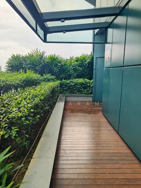 Hub Synergy Point, 70 Anson Road, Chinatown / Tanjong Pagar, 7,233 sqft, Office For Rent, by S. Param, 60042772 - Balcony - CommercialGuru.com.sg