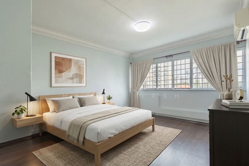 330 Bukit Batok Street 33 HDB Flat For Sale at S$ 810,000 | PropertyGuru Singapore - Bedroom 1 (Master)