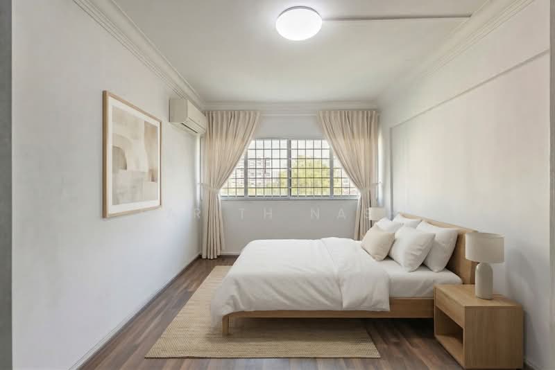 330 Bukit Batok Street 33 HDB Flat For Sale at S$ 810,000 | PropertyGuru Singapore - Bedroom 3 (Common)