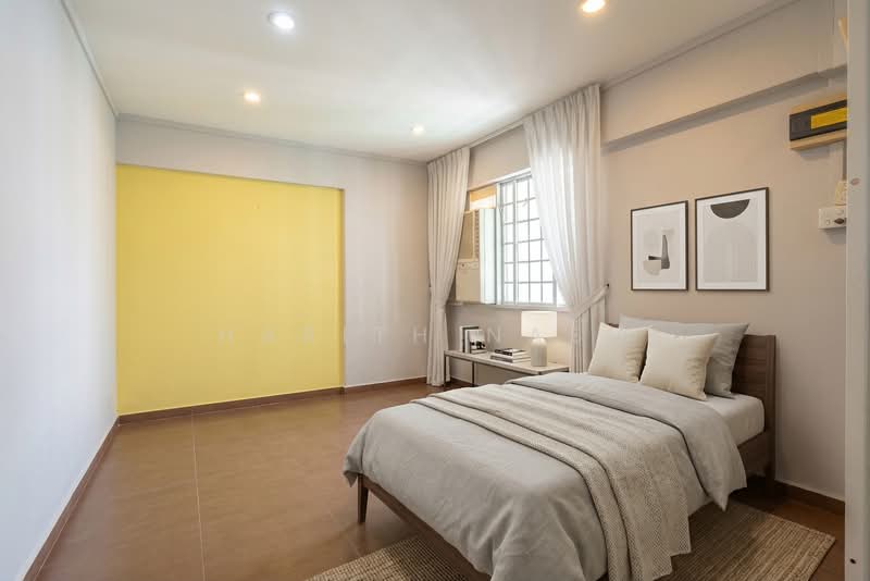330 Bukit Batok Street 33 HDB Flat For Sale at S$ 810,000 | PropertyGuru Singapore - Bedroom 4 (Common)