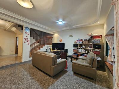 For Sale - D15 / D16 Lucky Gardens, Sennett, Parbury