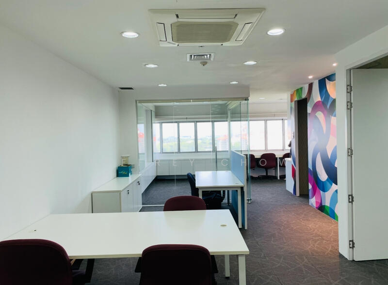 Golden Mile Tower, 6001 Beach Road, 915 sqft, Office For Sale, by Jeffrey Chow, 60043021 - Study - CommercialGuru.com.sg