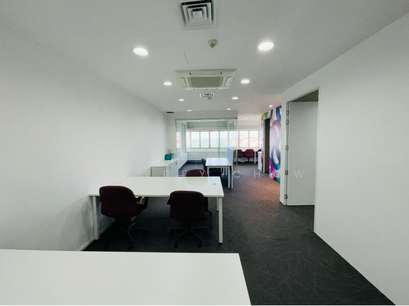 Golden Mile Tower, 6001 Beach Road, 915 sqft, Office For Sale, by Jeffrey Chow, 60043021 - Study - CommercialGuru.com.sg