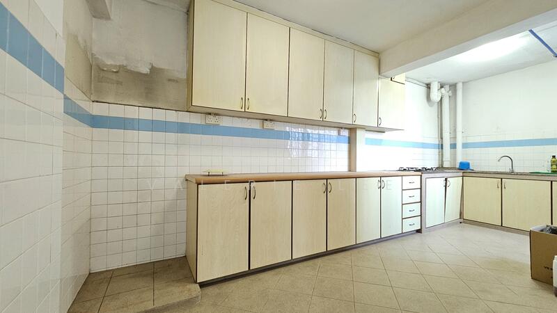 For Sale - 106 Jurong East Street 13