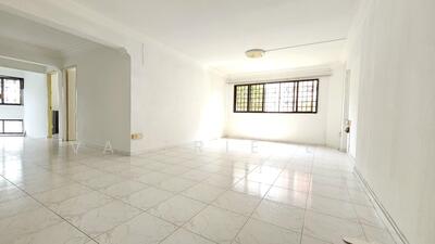 For Sale - 106 Jurong East Street 13