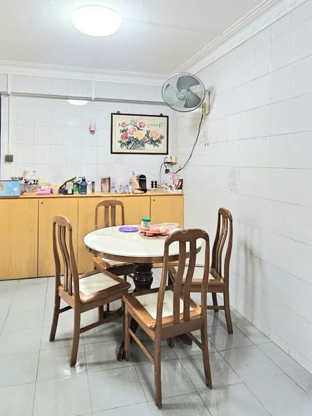 949 Jurong West Street 91, 949 Jurong West Street 91, 3 Bedrooms, 1,184 sqft, HDB Flat For Rent, by Belle Goh, 60043188 - Kitchen - PropertyGuru.com.sg