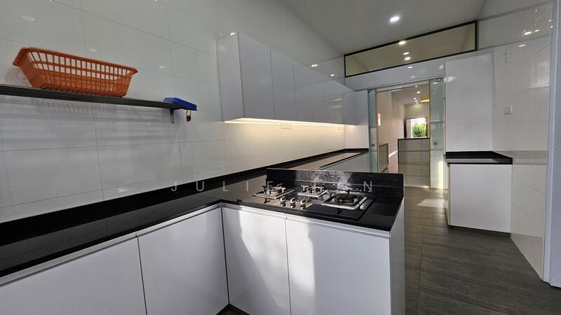 Wet Kitchen