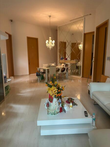 Belle Vue Residences, 19 Oxley Walk, 3 Bedrooms, 1,808 sqft, Condominium For Sale, by Lisa Kwan, 60043354 - Living Room - PropertyGuru.com.sg