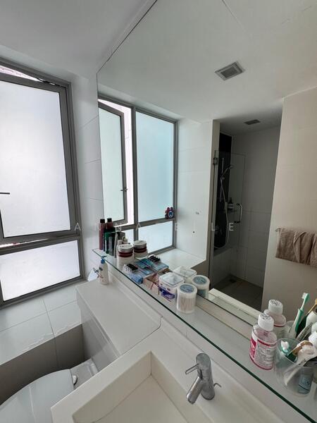 One Amber, , 3 Bedrooms, 1,259 sqft, Condominium For Rent, by Annabelle Quek, 60043379 - Bathroom - PropertyGuru.com.sg