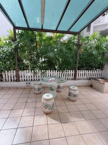 Burlington Square, 175 Bencoolen Street, Beach Road / Bugis / Rochor, 1 Bedroom, 1,270 sqft, Apartment For Sale, by Kan Li Ling, 60043678 - Exterior - PropertyGuru.com.sg