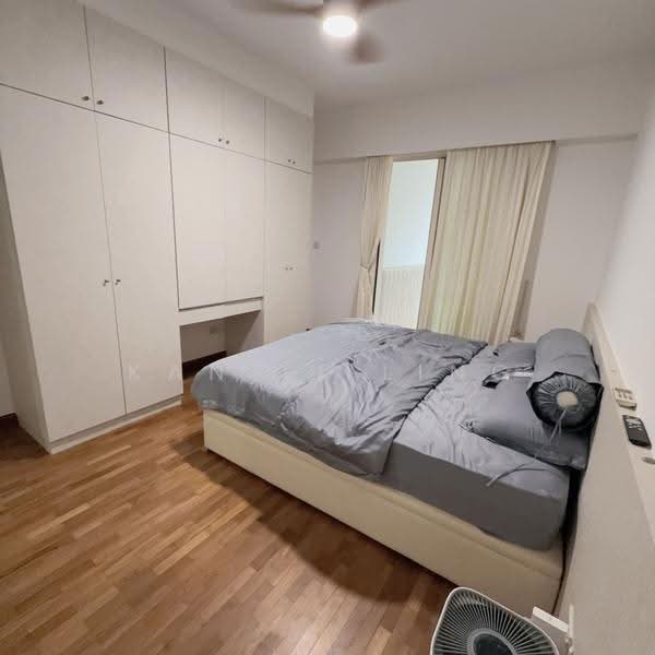 Burlington Square, 175 Bencoolen Street, Beach Road / Bugis / Rochor, 1 Bedroom, 1,270 sqft, Apartment For Sale, by Kan Li Ling, 60043678 - Bedroom - PropertyGuru.com.sg
