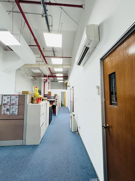 Paya Ubi Industrial Park, 53 Ubi Avenue 1, 3,120 sqft, Light Industrial (B1) For Sale, by Annie Wong, 60043948 - Corridor - CommercialGuru.com.sg