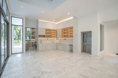 For Sale - Viewing this Weekend! Brand New 3.5-Sty Semi-D w. Pool & Lift, 10,000 sqft