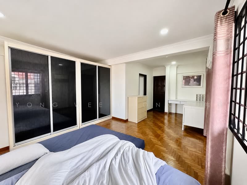 3-Sty FH Corner Terrace, 5 Min walk to Kovan MRT, Simon Walk, Hougang / Punggol / Sengkang, 5 Bedrooms, 2,300 sqft, Corner Terrace For Sale, by Yong Wee Foong 杨伟锋, 60044413 - Bedroom - PropertyGuru.com.sg