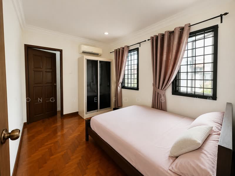3-Sty FH Corner Terrace, 5 Min walk to Kovan MRT, Simon Walk, Hougang / Punggol / Sengkang, 5 Bedrooms, 2,300 sqft, Corner Terrace For Sale, by Yong Wee Foong 杨伟锋, 60044413 - Bedroom - PropertyGuru.com.sg