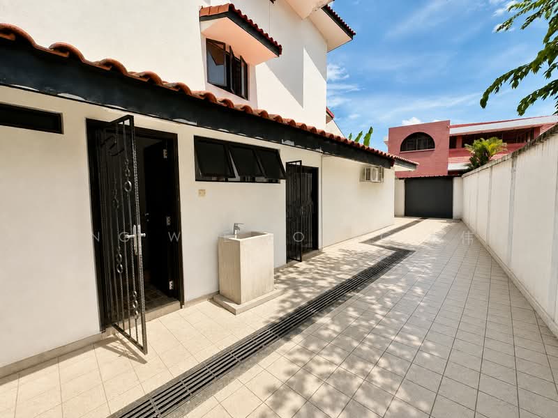 3-Sty FH Corner Terrace, 5 Min walk to Kovan MRT, Simon Walk, Hougang / Punggol / Sengkang, 5 Bedrooms, 2,300 sqft, Corner Terrace For Sale, by Yong Wee Foong 杨伟锋, 60044413 - Exterior - PropertyGuru.com.sg