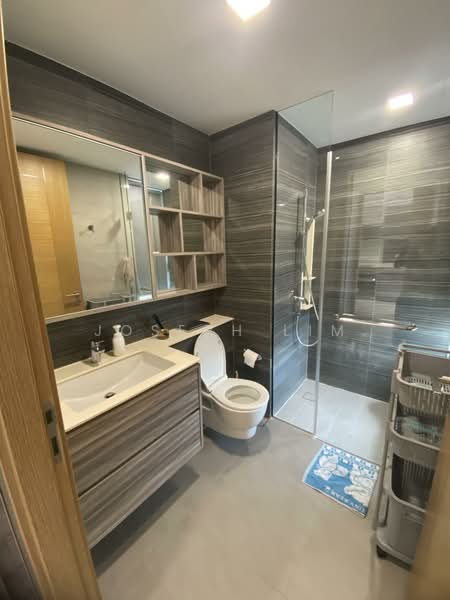 Coco Palms, 21 Pasir Ris Grove, 1 Bedroom, 464 sqft, Condominium For Rent, by Joseph Lim, 60044491 - Bathroom - PropertyGuru.com.sg