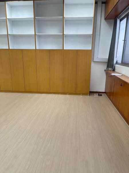 Golden Mile Tower, 6001 Beach Road, 1,196 sqft, Office For Rent, by Vicole Lim, 60044580 - Interior - CommercialGuru.com.sg