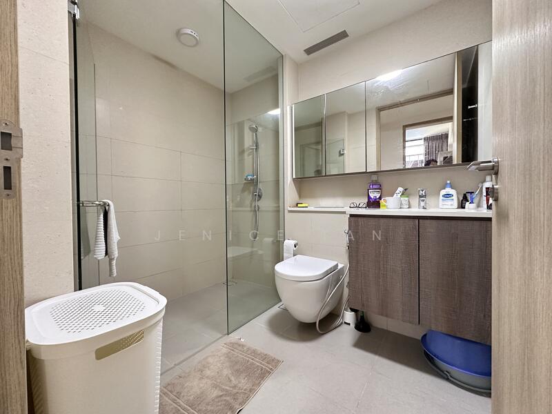 The Wisteria, 590 Yishun Ring Road, Sembawang / Yishun, 2 Bedrooms, 635 sqft, Condominium For Rent, by Jenice Tan, 60044736 - Bathroom - PropertyGuru.com.sg