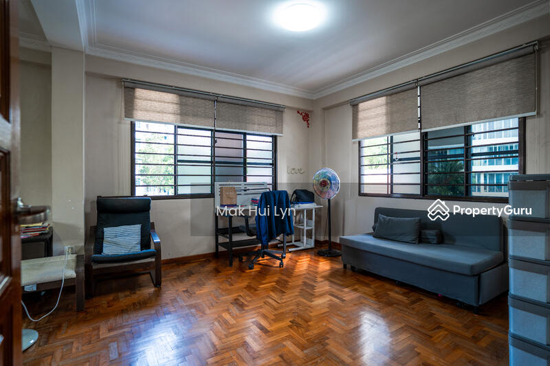 For Sale - NS facing! Charming 3 Storey Semi D in Kembangan