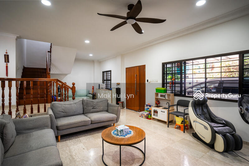 For Sale - NS facing! Charming 3 Storey Semi D in Kembangan