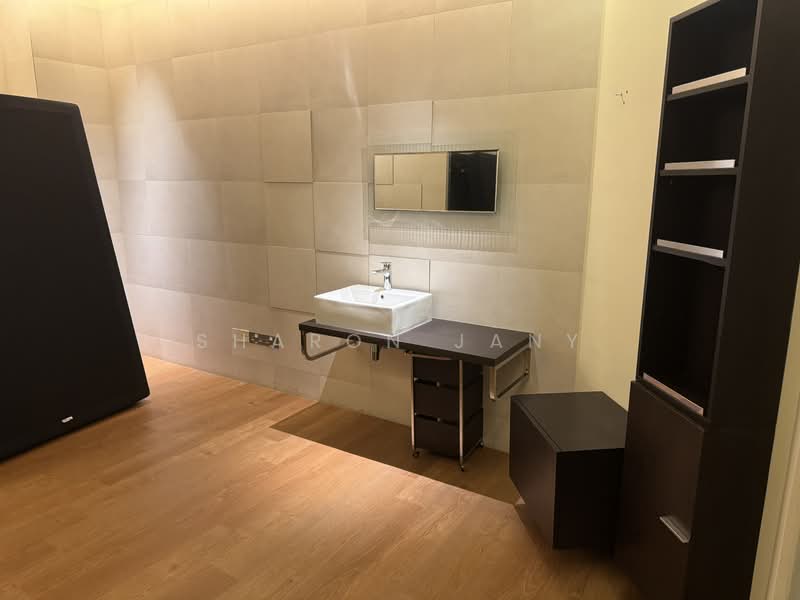 Spa, Aesthetics Clinic in City Centre, Anson Road, Tanjong Pagar, Maxwell Road, 1,450 sqft, Other Retail For Rent, by Sharon Jany, 60044997 - Bathroom - CommercialGuru.com.sg