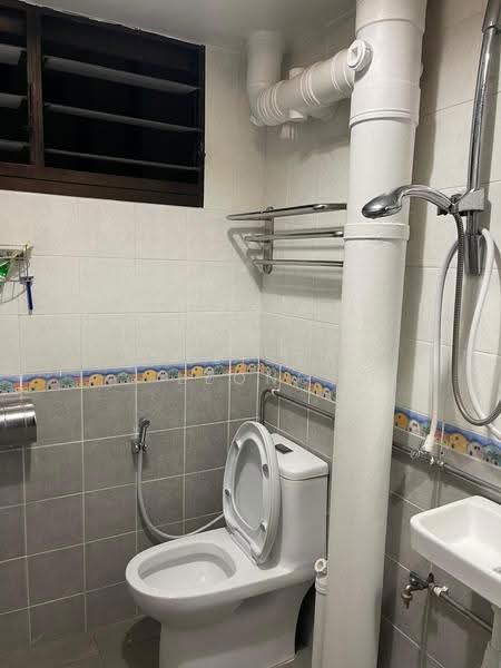 134 Ang Mo Kio Avenue 3, 134 Ang Mo Kio Avenue 3, Ang Mo Kio / Bishan / Thomson, Room Rental, 100 sqft, HDB Flat For Rent, by Melissa Leong, 60045088 - Bathroom - PropertyGuru.com.sg