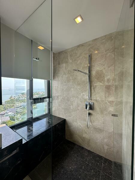 Junior Ensuite Bathroom