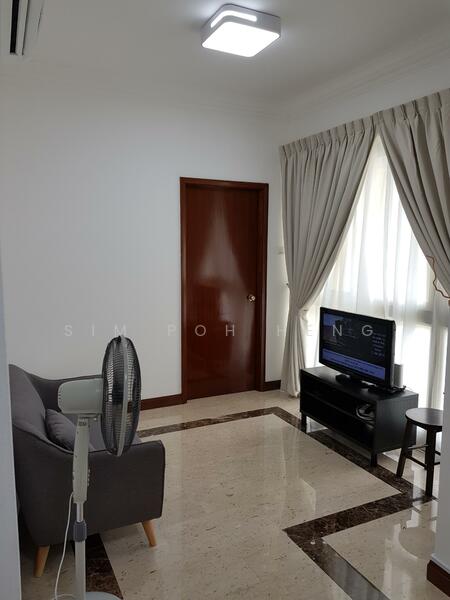 Trellis Towers Condominium For Sale at S$ 1,080,000 | PropertyGuru Singapore - Living