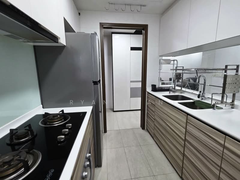 Parc Centros, 82 Punggol Central, 3 Bedrooms, 991 sqft, Condominium For Rent, by Ryan Ngan, 60045158 - Kitchen - PropertyGuru.com.sg
