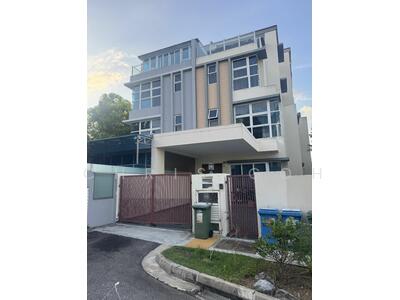 For Sale - 6 bedroom Semi D with lift in Sembawang