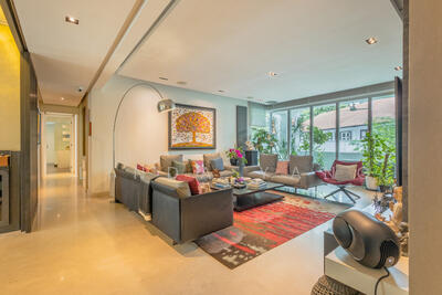 For Sale - Draycott Eight